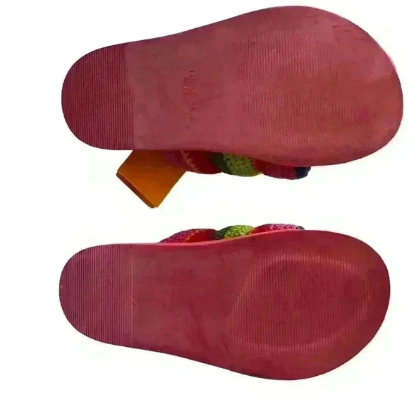 NWT Farm Rio Slides. Adorable and super comfortable! - Picture 3 of 4